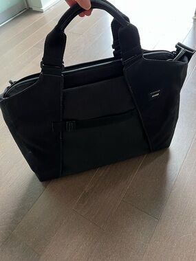 Crumpler Dederang Heist Laptop Bag